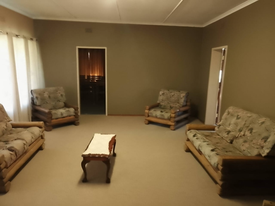 4 Bedroom Property for Sale in Bultfontein Free State